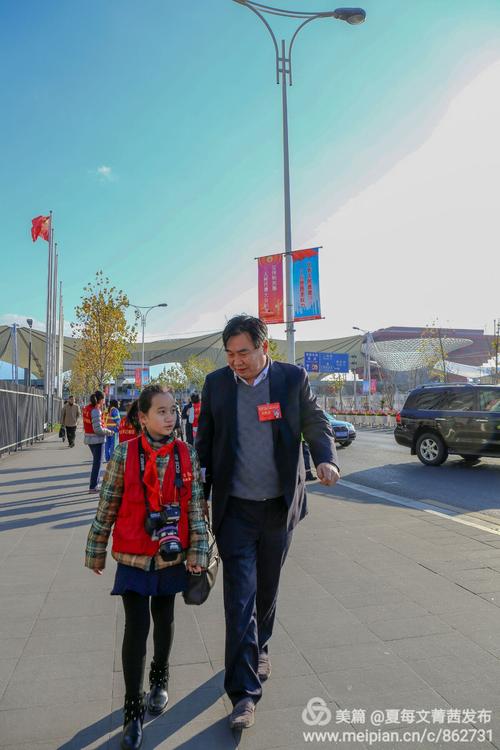光影中的科学密码 黄浦区青少年科技活动中心摄影班与上海科技的融合探索